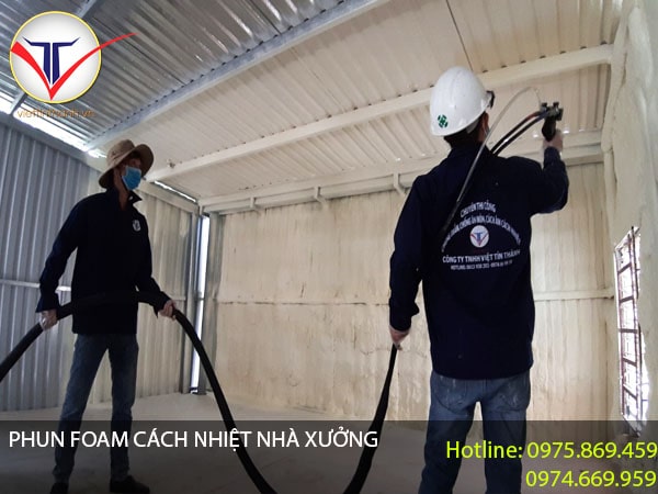 phun pu foam cách nhiệt nhà xưởng